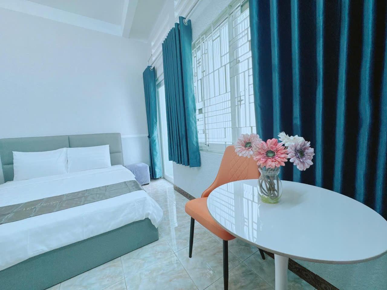 Le Vu 3* TP. Hồ Chí Minh