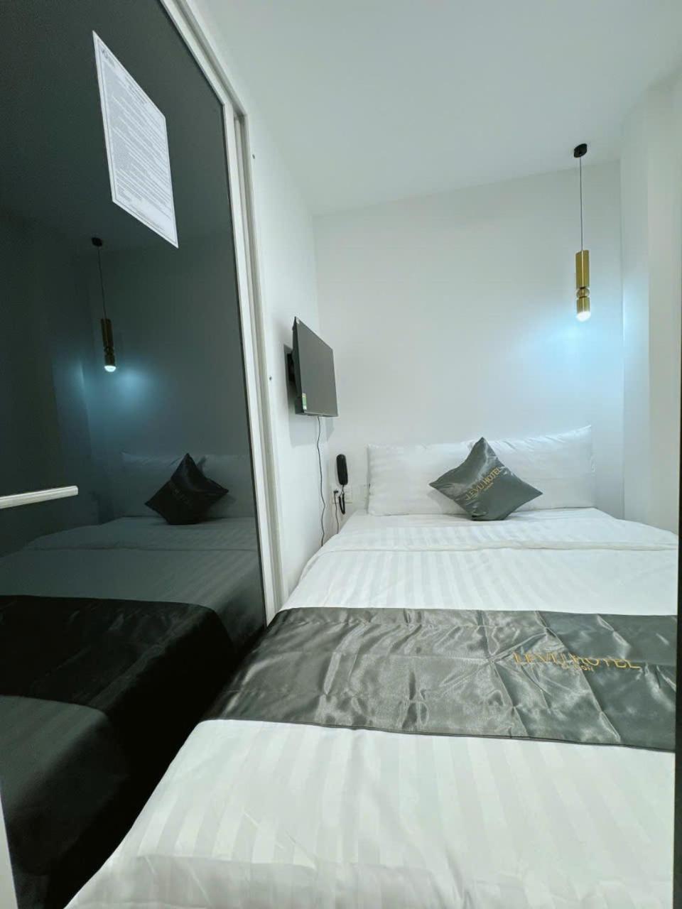 Le Vu 3* TP. Hồ Chí Minh