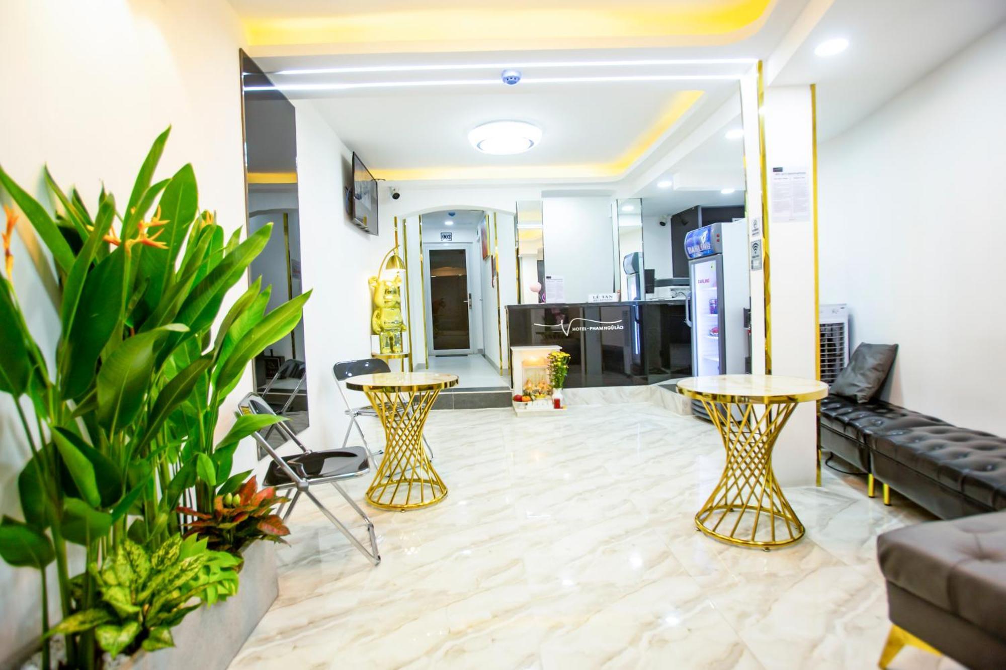 Le Vu Khách sạn 3*