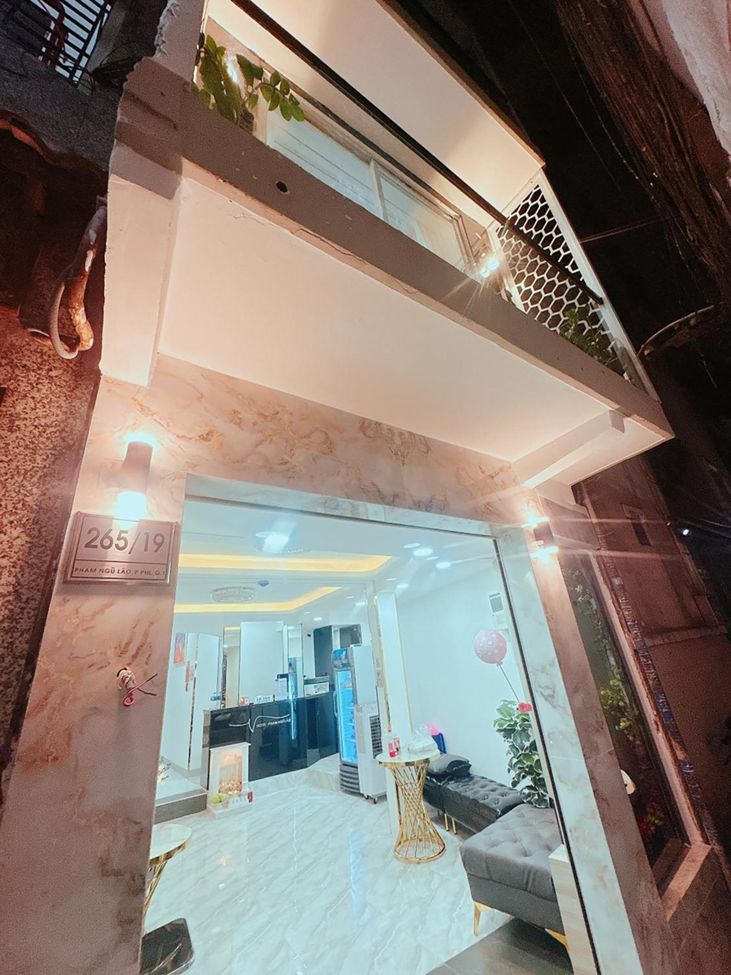 Le Vu 3* TP. Hồ Chí Minh